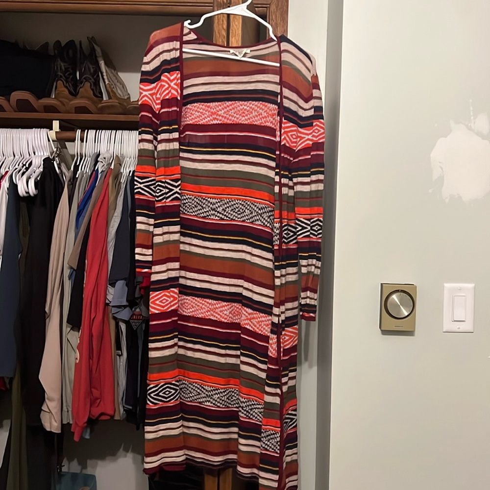 Billabong striped/tribal print sweater L